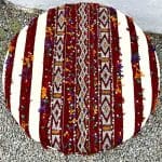 Stor handgjord boho-puff med marockansk design, ovanifrån