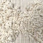 Housse de coussin kesh marocaine tissée à la main à motif blanc, dense