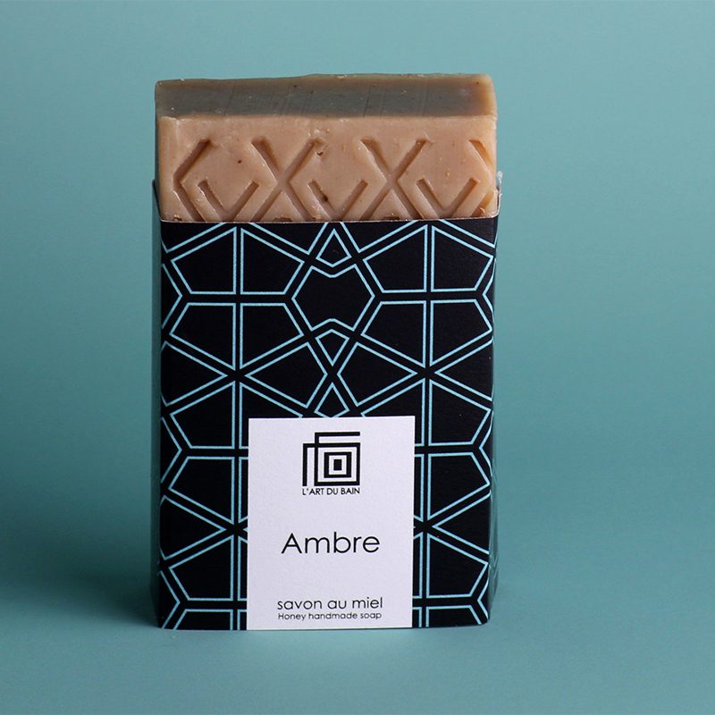 Mauresque Ambre 800x800 1.jpg L'Art du bain zeep in verpakking
