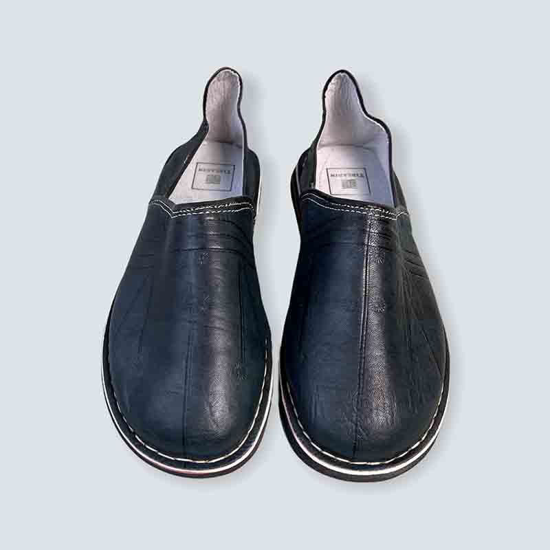 Slippers Sko Petrol 800x800 1.jpg Marokkanske håndlagde tøfler i petrol, sett forfra