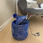 Marokkaanse handgemaakte mand in blauw met gouddraden met daarin gebreide items