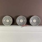 Marokkansk stentøjsskåle i hvid med sort stribemønster