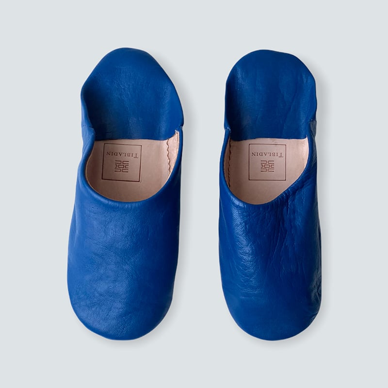 Tibladin Marokkanske Blaa Slippers 1.jpg Moroccan handmade slippers in blue