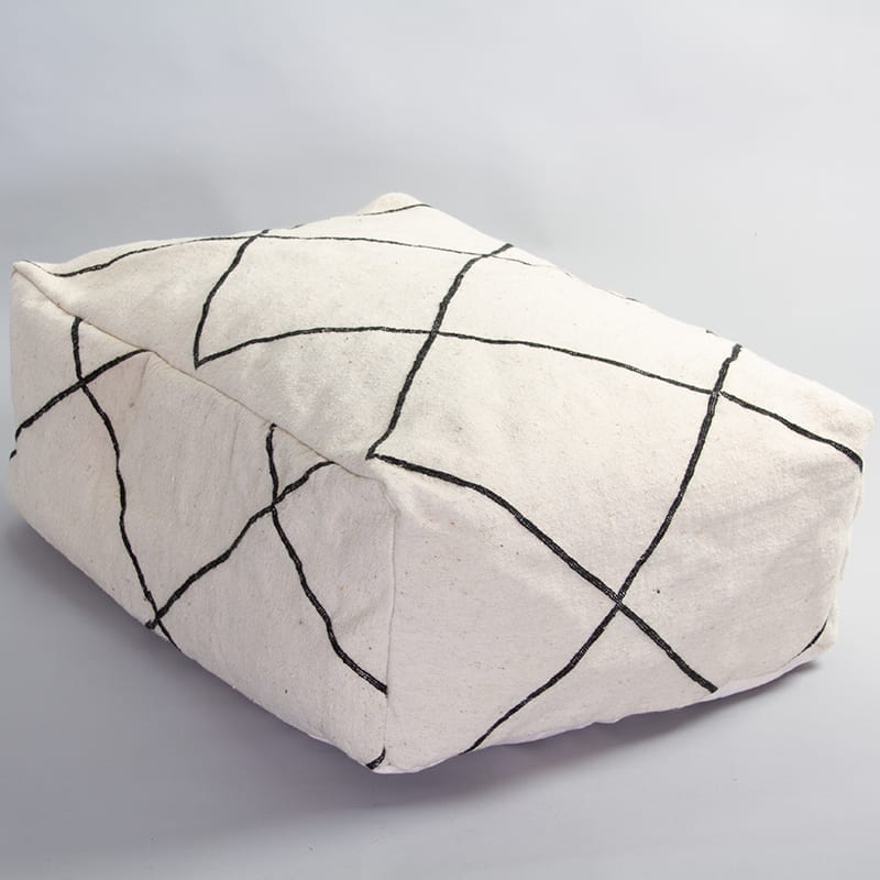 Tibladin Puf BeniOurain 100x60 800x800 1.jpg Marokkanischer Beni Ouarain Pouf