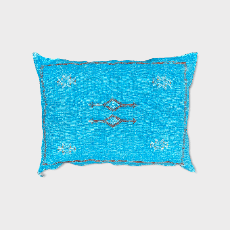 Turkis 40x60 1 1.png Housse de coussin marocaine en soie de cactus tissée à la main en turquoise