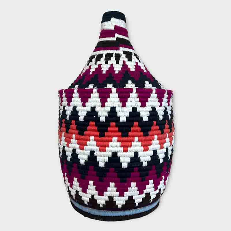 Tulip Stor berberkurv i røde, violette og hvide zigzag mønstrer