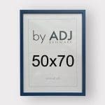 DONKERBLAUW 50x70 +€ 299,00