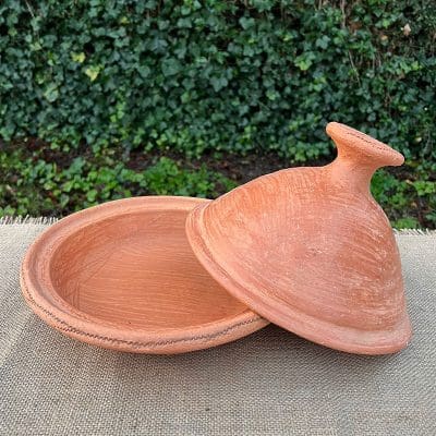 Marokkansk tagine i lertøj-uglaseret