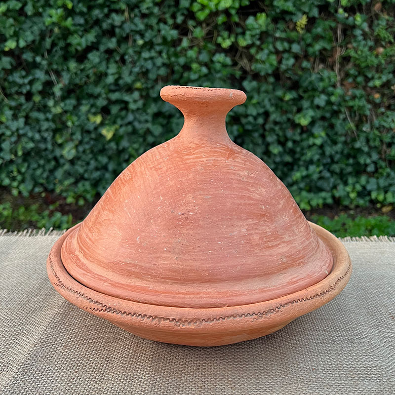 Marokkansk-tagine-i-lertøj-uglaseret_LS2 Marokkaanse tajine in aardewerk - ongeglazuurd