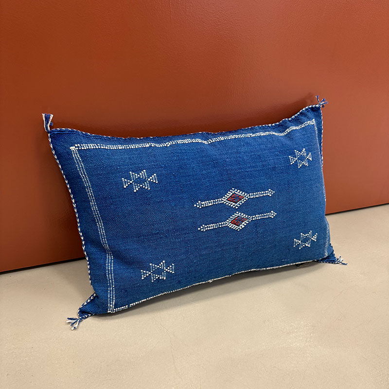 Kaktussilke-pude_blå_motiv_3.2 Cactus zijden kussen_blauw_motief_3