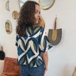 Jacke_NAHLA in Satin mit Blau und Grün mit kurzen Ärmeln
