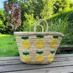 LEMON LOVE_Korbtasche - Weidenkorb mit aufgestickten 6 gelben Zitronen mit grünen Blättern
