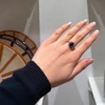 NOOR NOIR ring med svart onyks