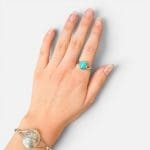 ring med rund vacker turkos sten